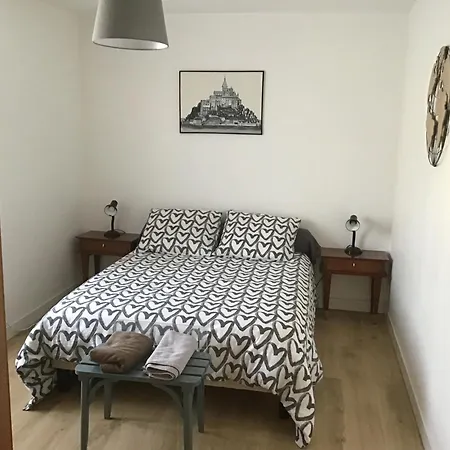 Maison Et Jardin, Proche Du Mont Saint-michel